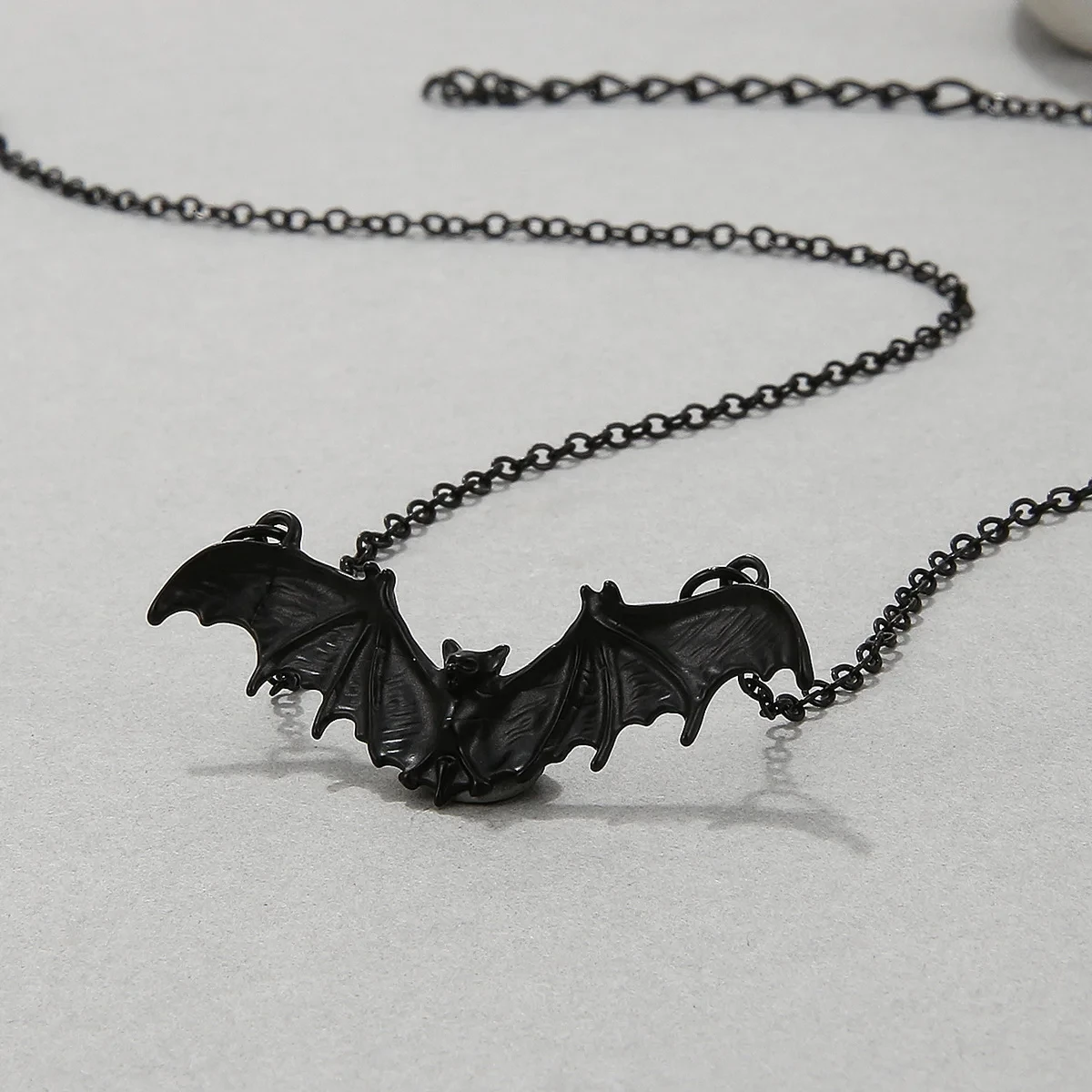 Collar con colgante en forma d - Men Accessories Neck Chain reseña y precio